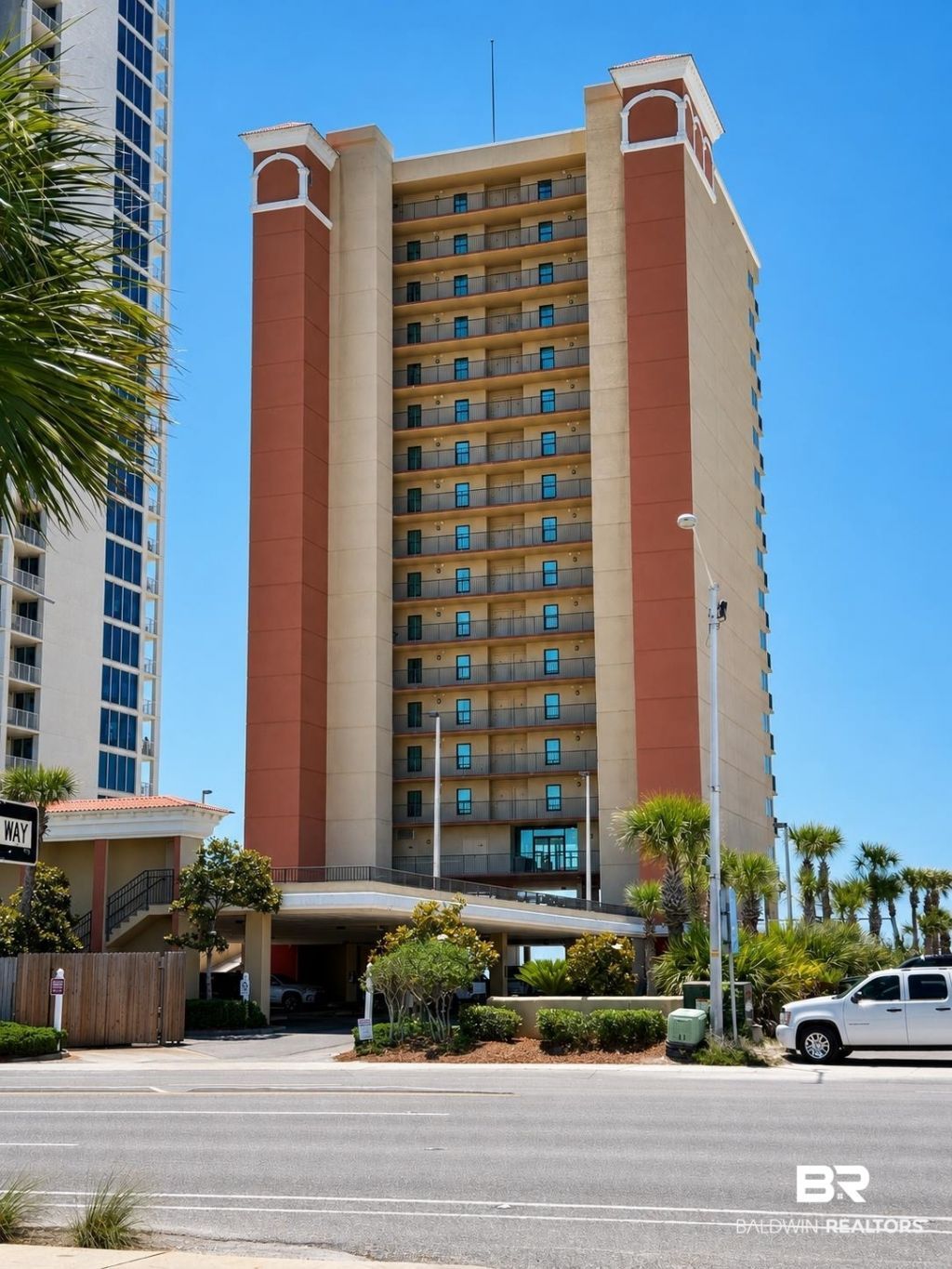 533 W Beach Boulevard, Unit 904, Gulf Shores, AL 36542 Main Photo
