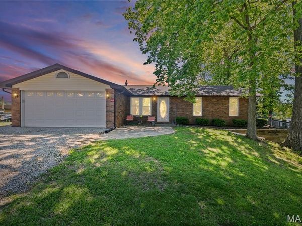 1048 Bermuda Drive , Edwardsville, IL 62025
