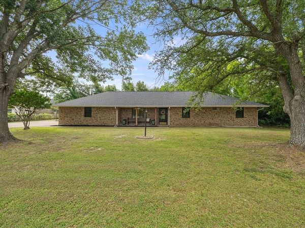 228 Kings Creek Drive, Terrell, TX 75161