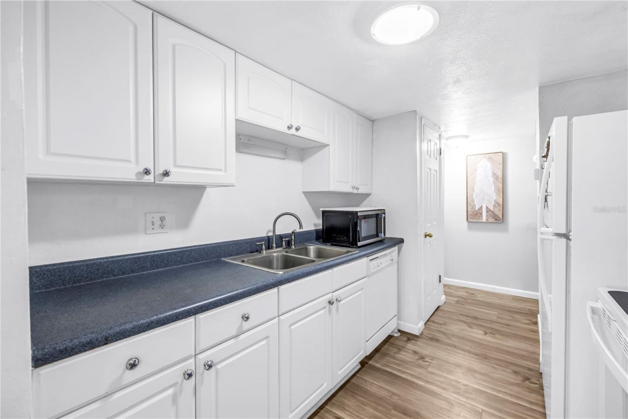 4160 35th Terrace S, Unit I, Saint Petersburg, FL 33711 Photo