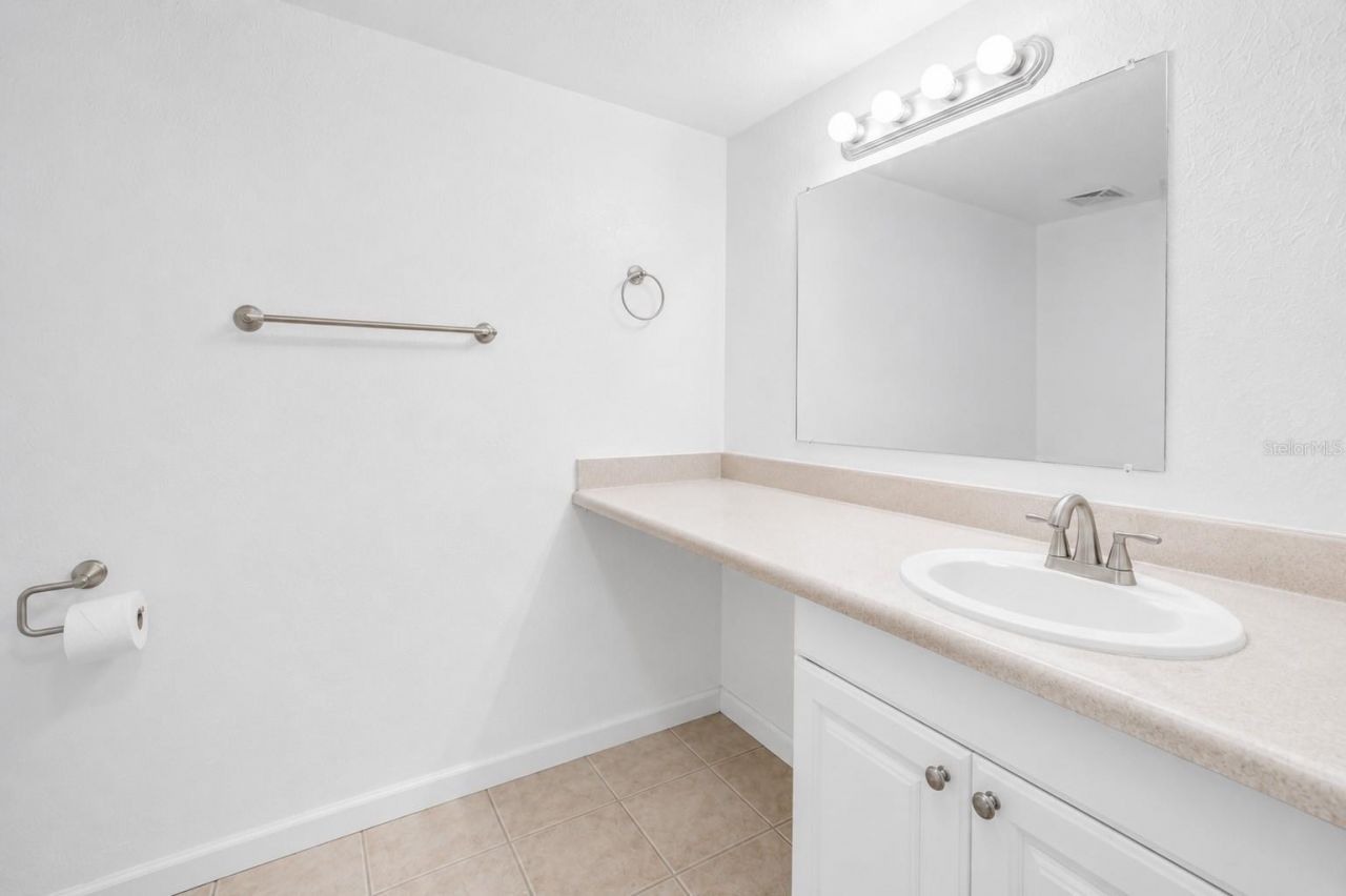 4160 35th Terrace S, Unit I, Saint Petersburg, FL 33711 Photo