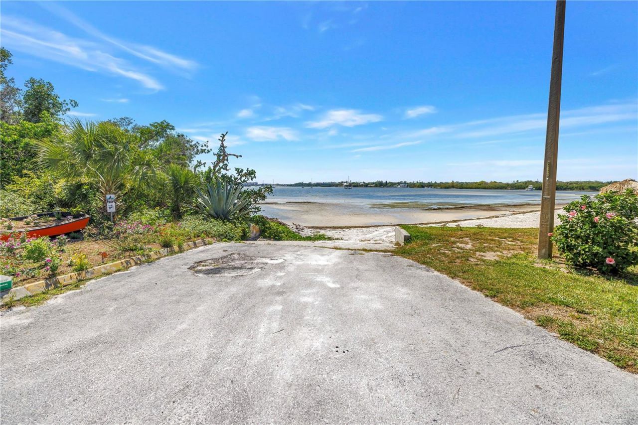 4160 35th Terrace S, Unit I, Saint Petersburg, FL 33711 Photo