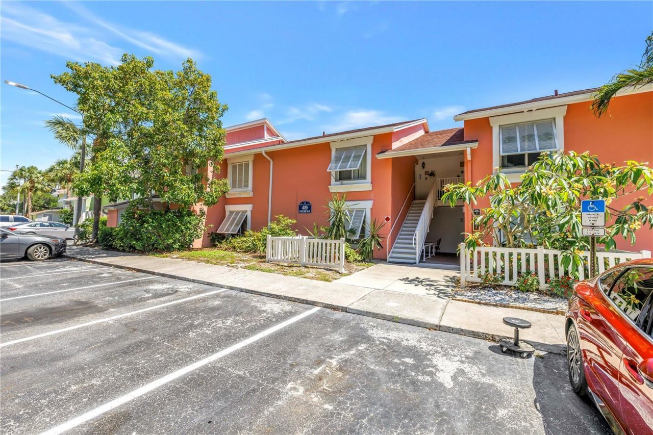 4160 35th Terrace S, Unit I, Saint Petersburg, FL 33711 Photo