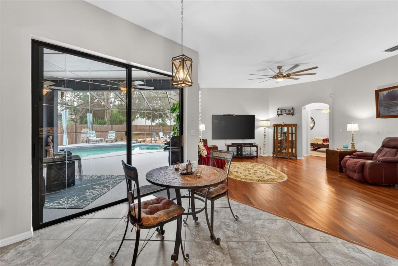 2819 Laurel Leaf Drive, Valrico, FL 33594 Photo