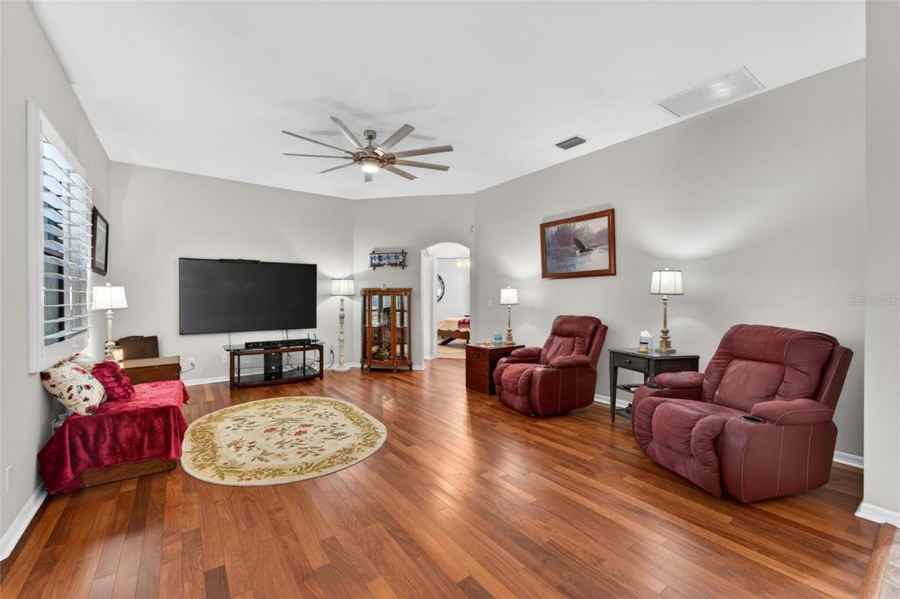 2819 Laurel Leaf Drive, Valrico, FL 33594 Photo