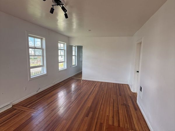 610 Hawley , Bridgeport, CT 06606