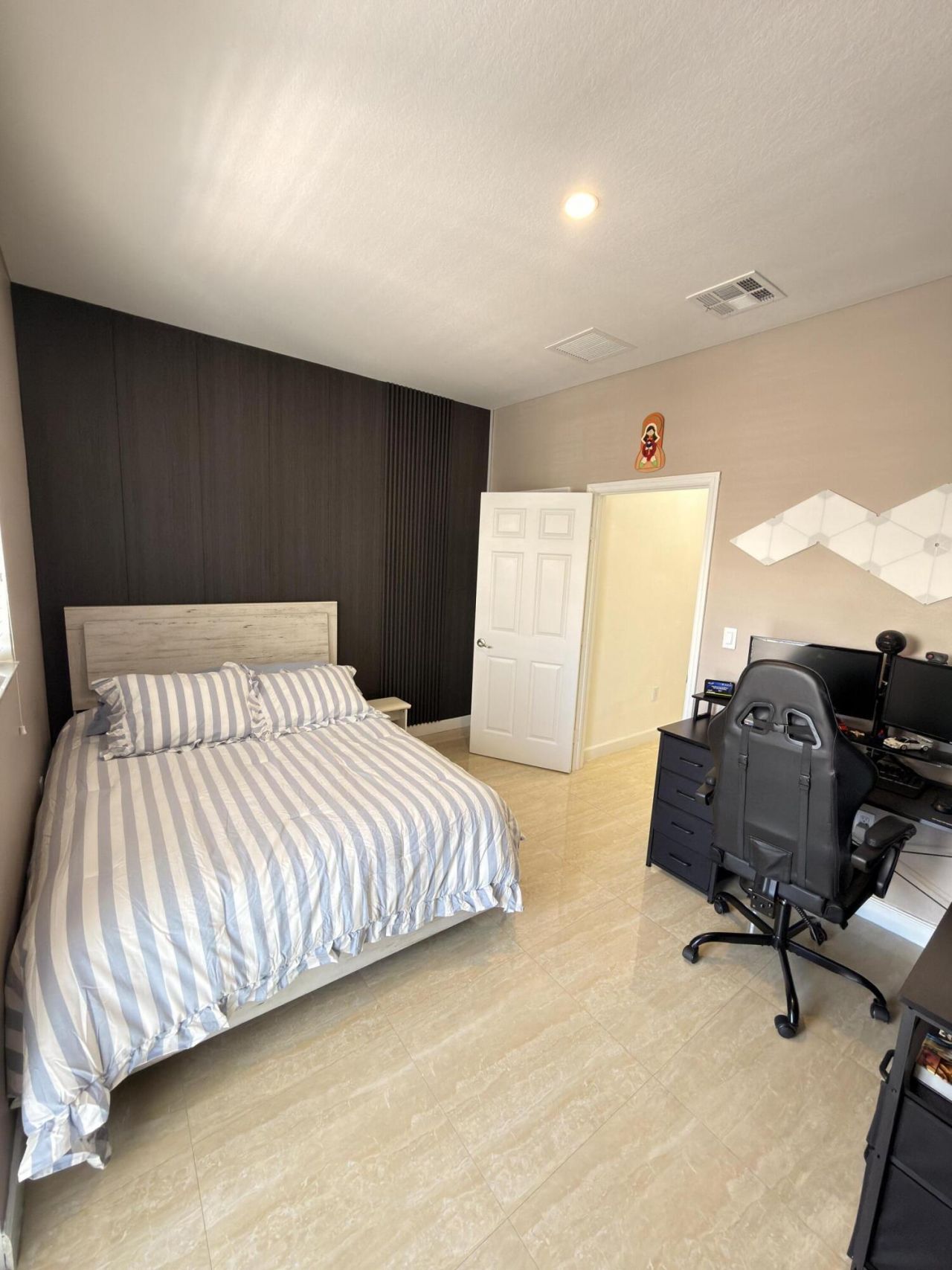 7407 NW 108th Path, Doral, FL 33178 Photo