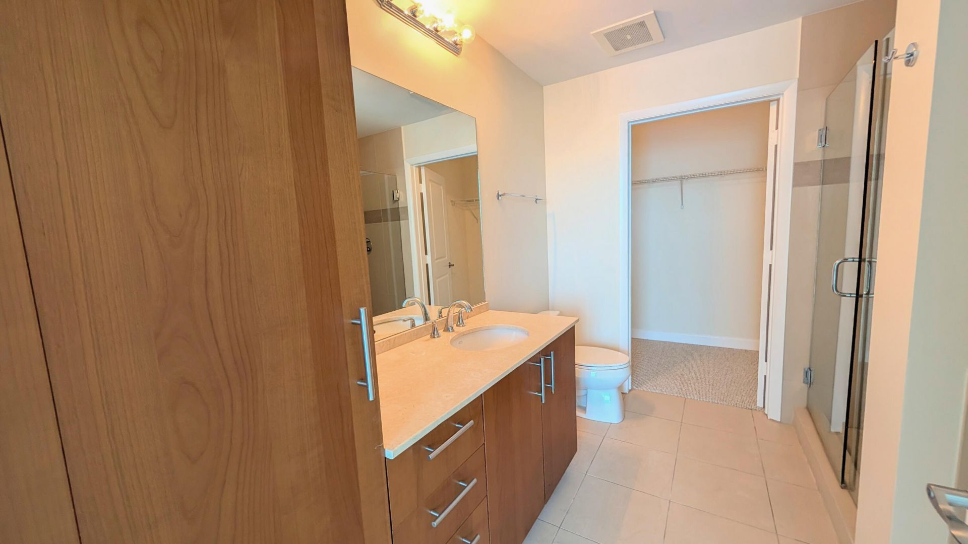 1945 S Ocean Drive, Unit 701, Hallandale Beach, FL 33009 Photo