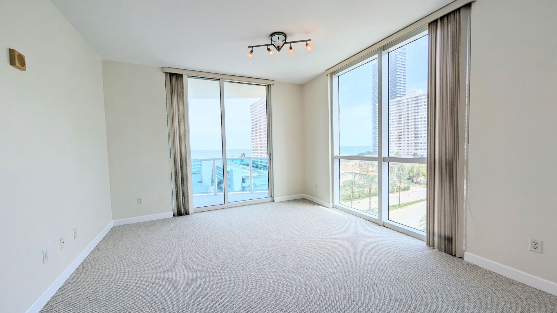 1945 S Ocean Drive, Unit 701, Hallandale Beach, FL 33009 Photo