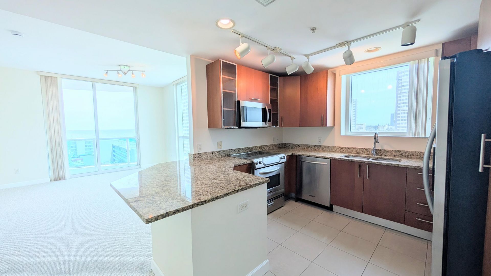 1945 S Ocean Drive, Unit 701, Hallandale Beach, FL 33009 Photo