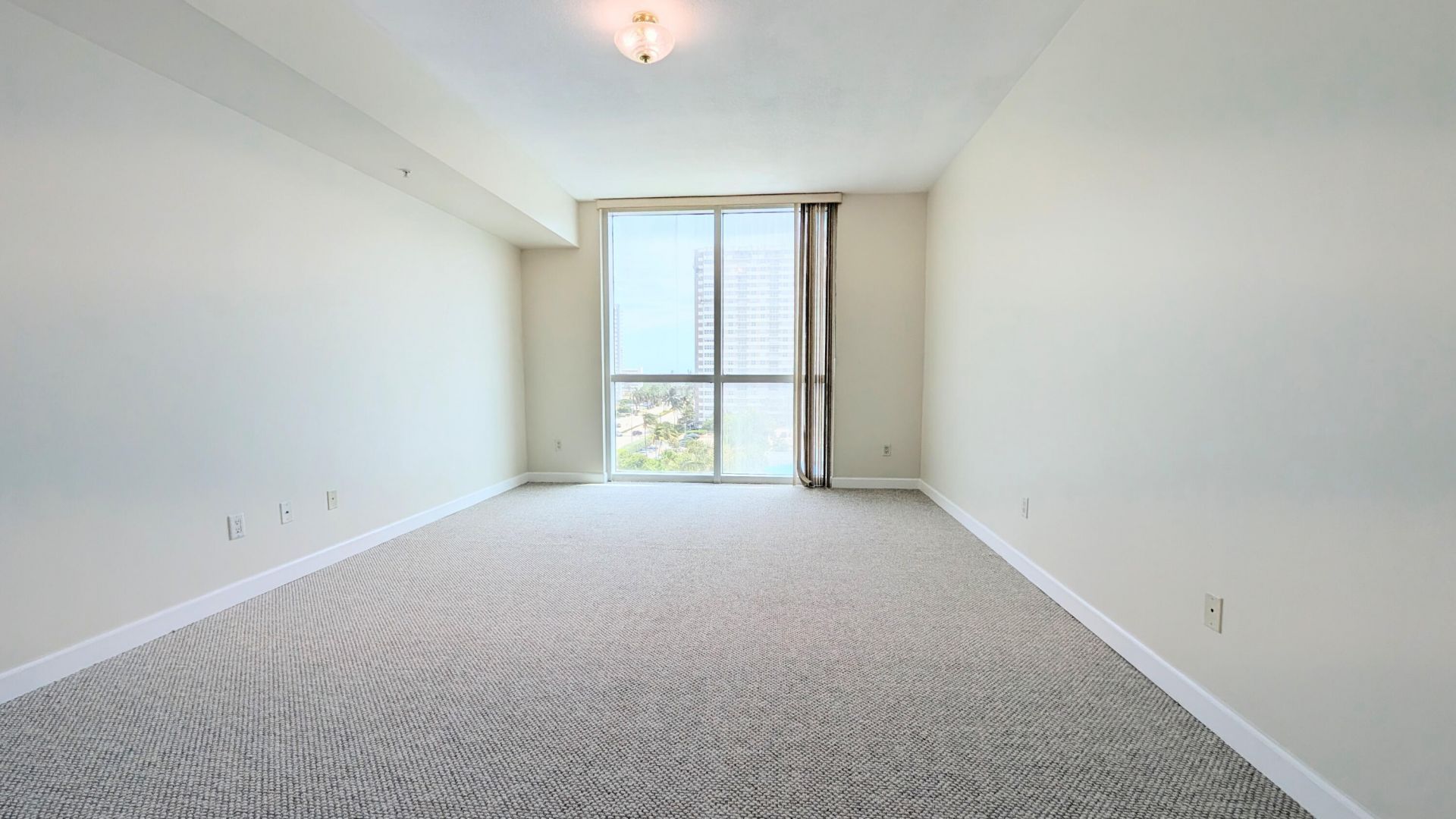 1945 S Ocean Drive, Unit 701, Hallandale Beach, FL 33009 Photo