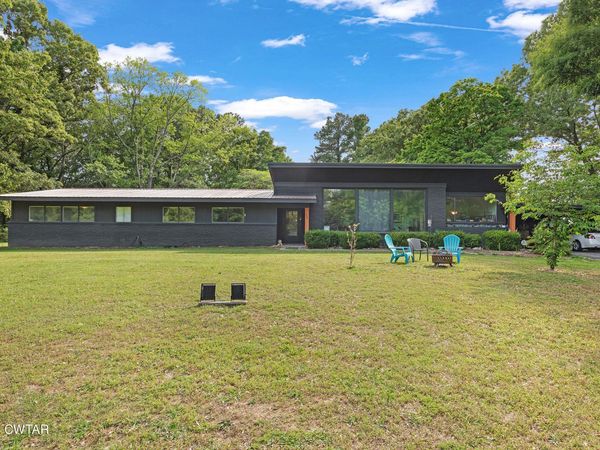 306 Wiley Parker Road , Jackson, TN 38305