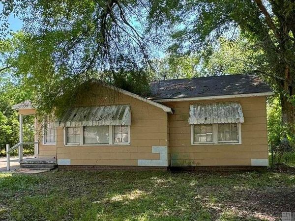 1974 Rhodes Ave, Baton Rouge, LA 70802