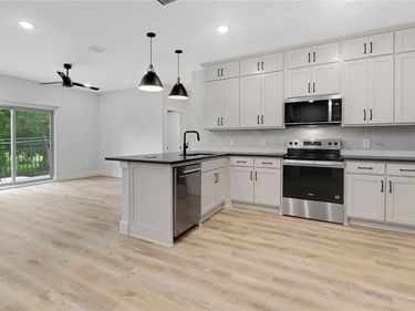 408 Foch Street, Unit 203, Fort Worth, TX 76107
