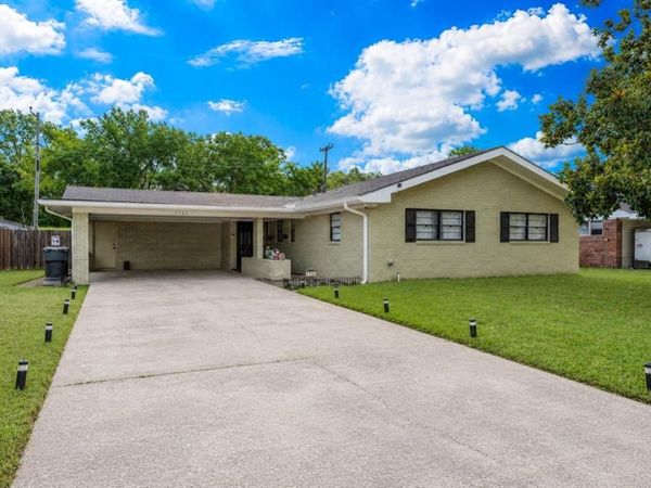 1751 Bayou Drive, Shreveport, LA 71105
