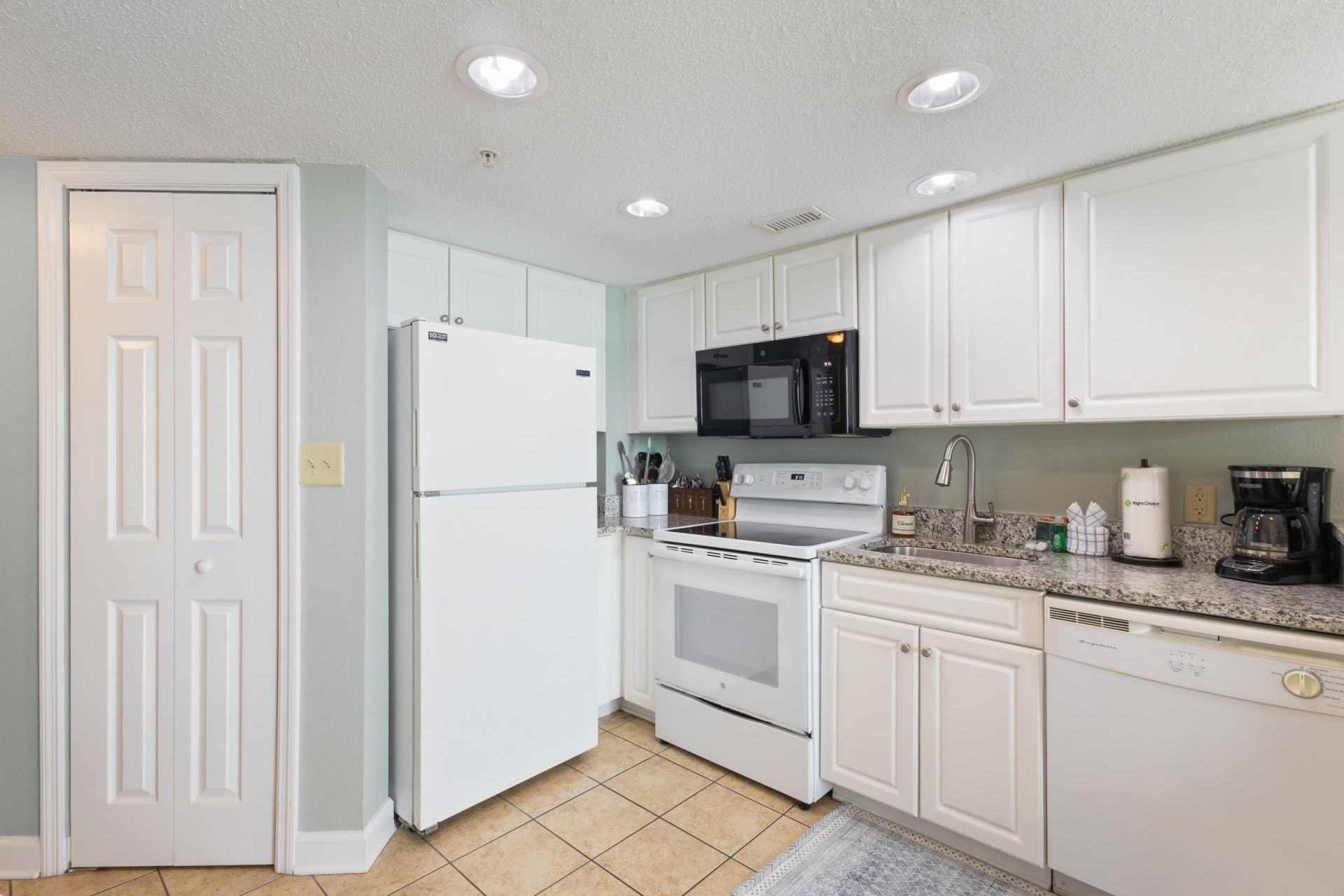 2501 South Ocean Blvd. Photo 9