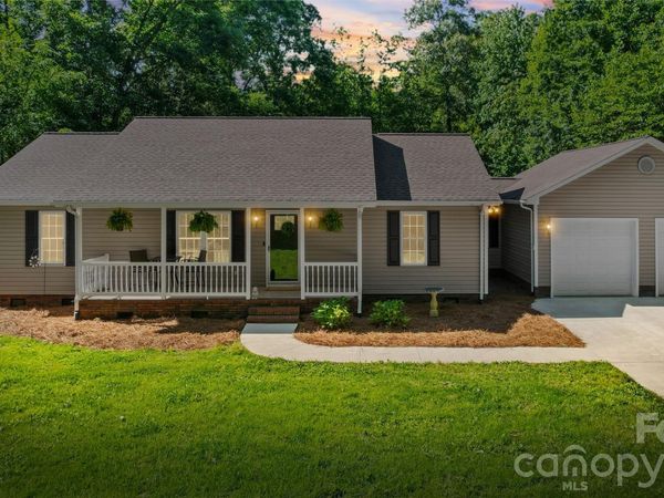 39328 Holly Ridge Road, New London, NC 28127