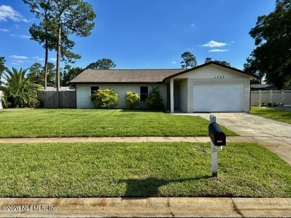 1747 PAPAYA Drive N, Orange Park, FL 32073