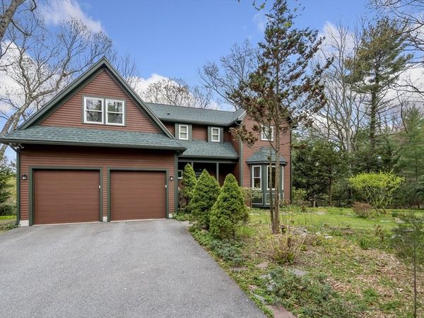 31 Woodcliffe Rd, Lexington, MA 02421