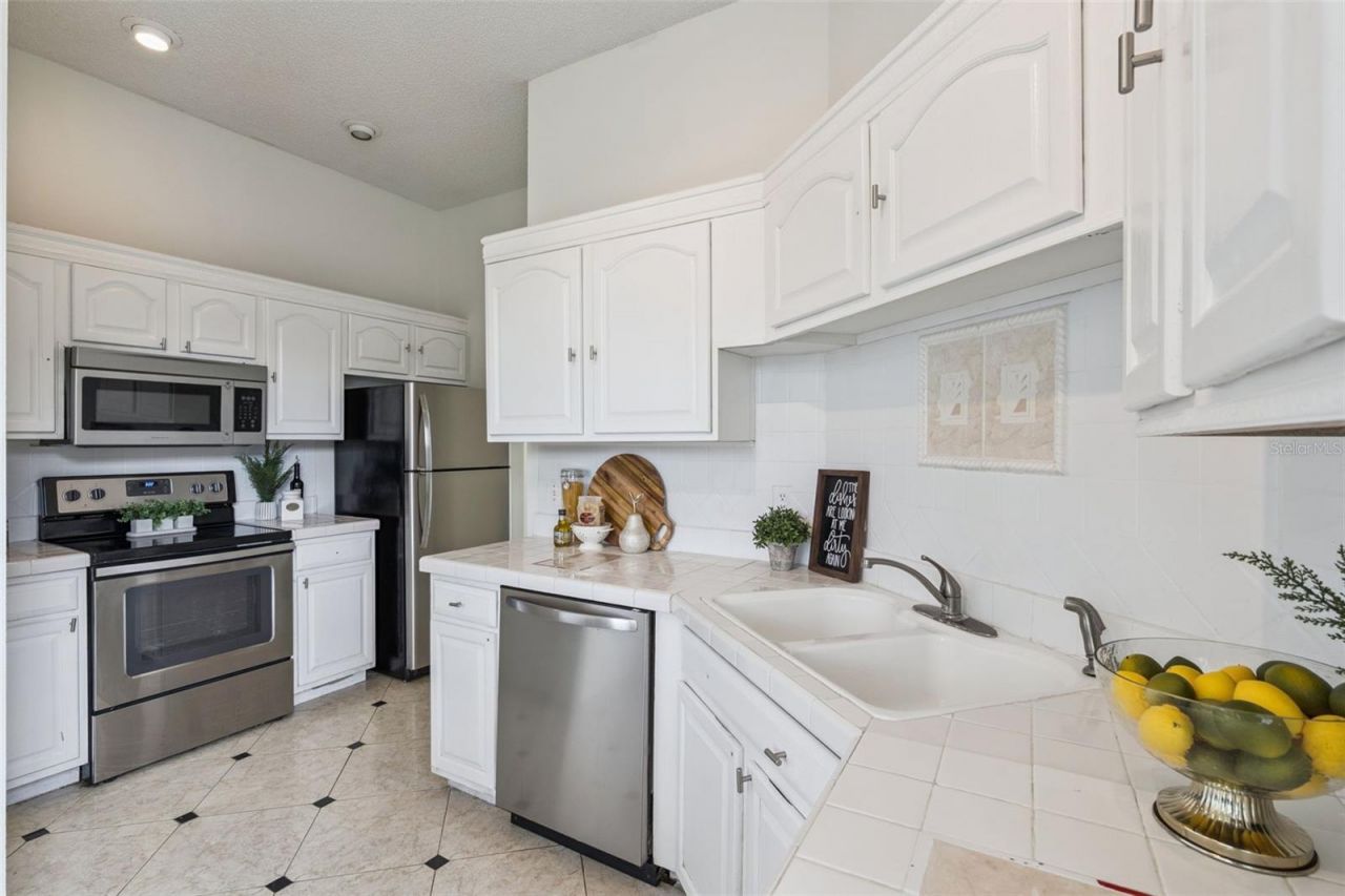 10225 Denby Court, Orlando, FL 32817 Photo