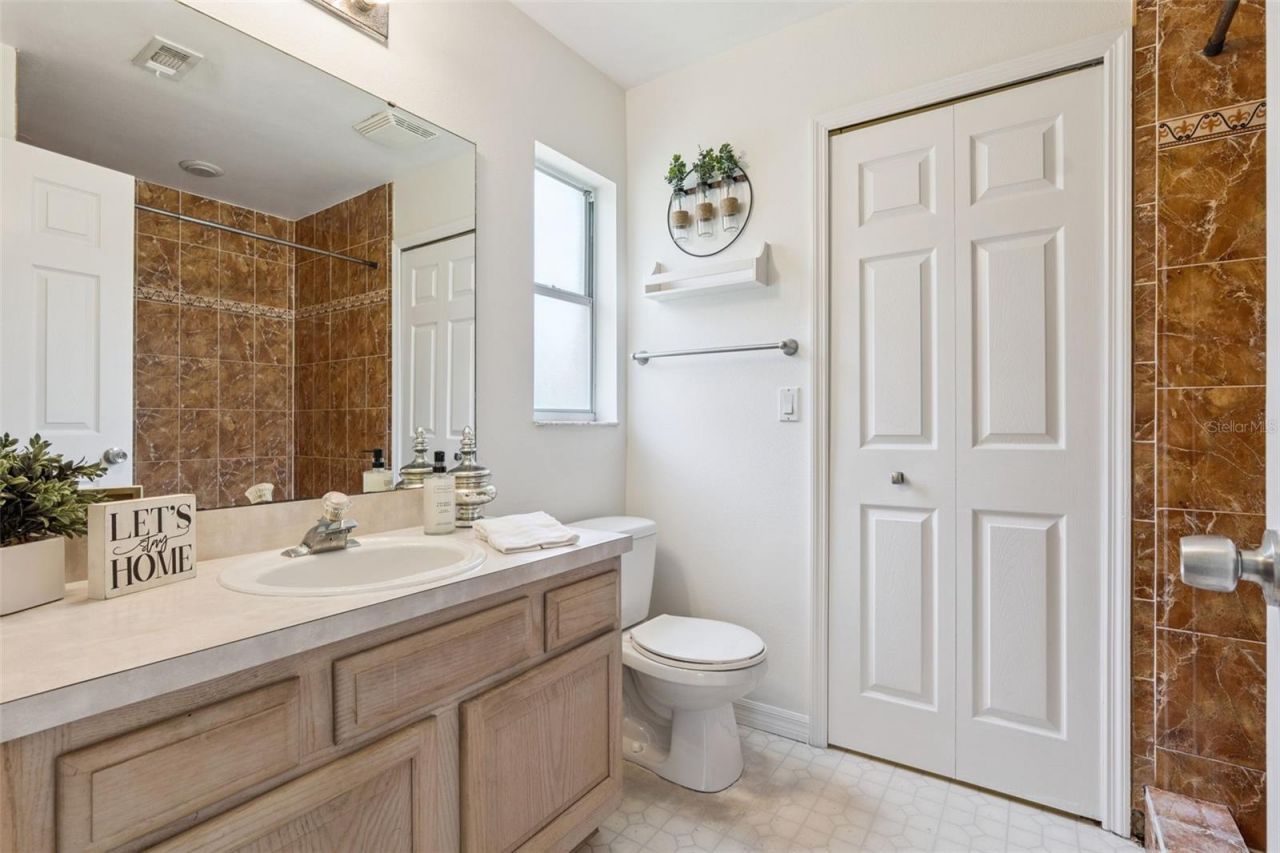 10225 Denby Court, Orlando, FL 32817 Photo