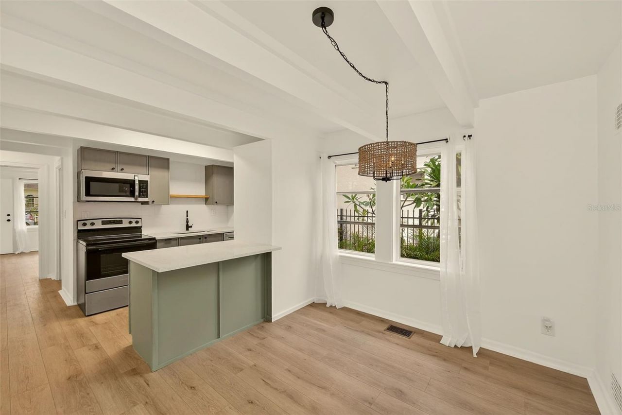 925 16th Avenue N, Saint Petersburg, FL 33704 Photo