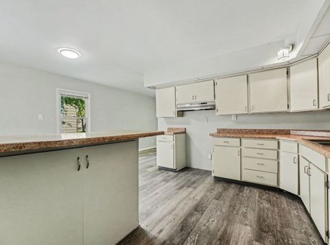 Main Photo