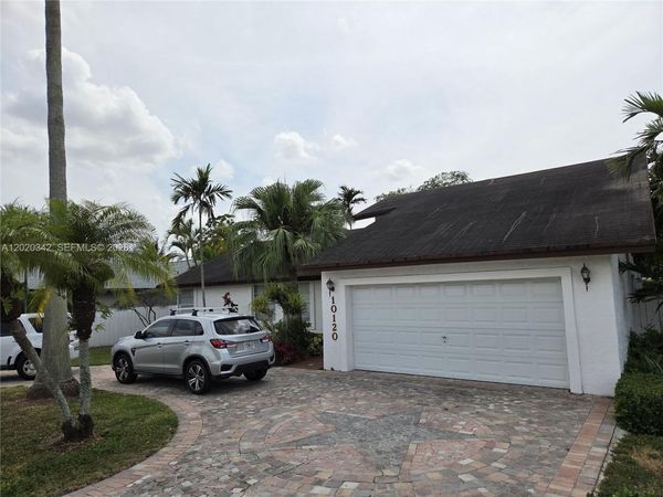 10120 SW 127th Ave , Miami, FL 33186