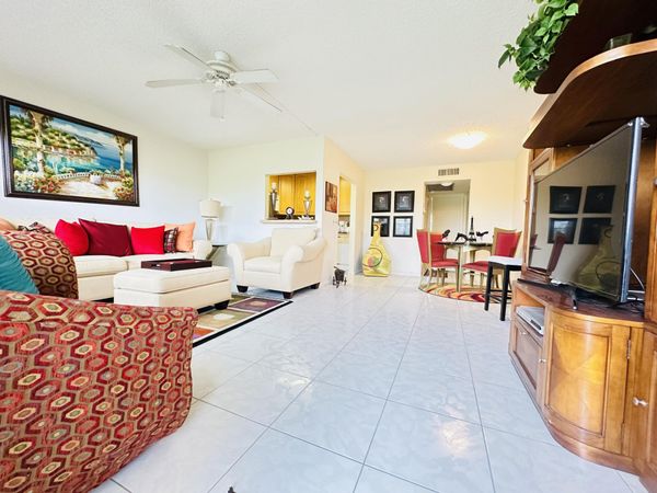 4038 Berkshire B, Unit 4038, Deerfield Beach, FL 33442