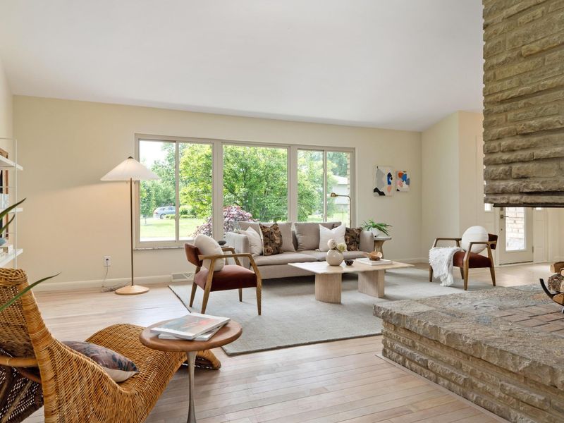 2740 Sonata Drive, Columbus, OH 43209 Photo 5