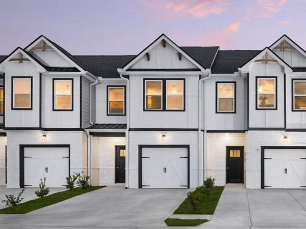 5256 Magnolia Grove Way , Gainesville, GA 30504