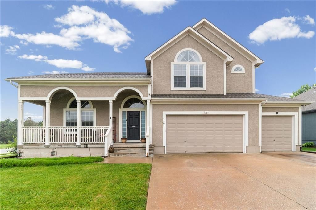 1501 Johnston Drive, Raymore, MO 64083 Main Photo