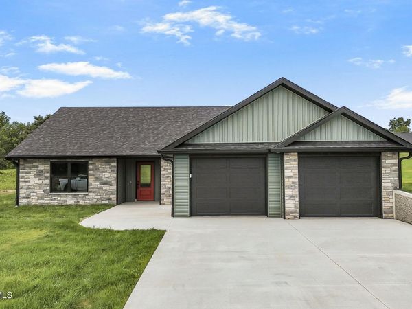 129 POELKER PLACE, Jefferson City, MO 65109