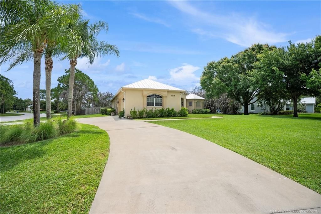 1106 SW Thoreau Court, Palm City, FL 34990 Photo