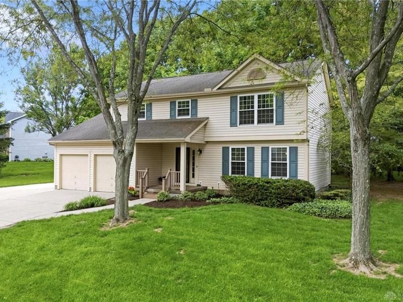 737 Wayfield Court, Beavercreek, OH 45430 Photo 2