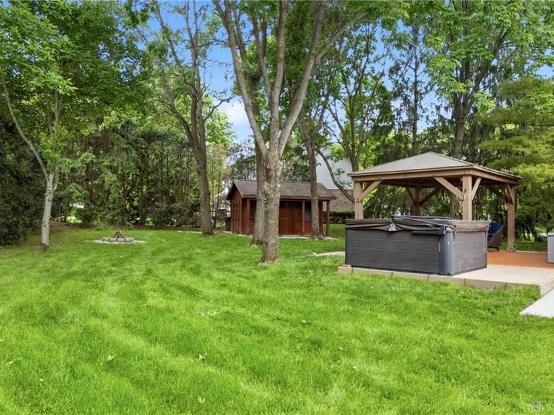 737 Wayfield Court, Beavercreek, OH 45430 Photo 4