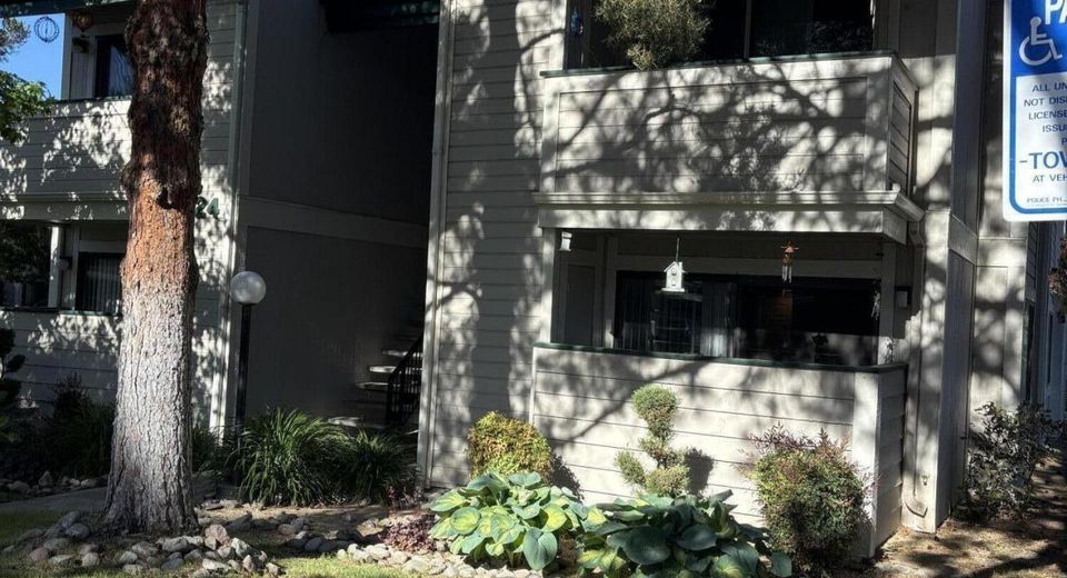 2624 Sunny Slope Drive, Unit 4, Sparks, NV 89434 Photo