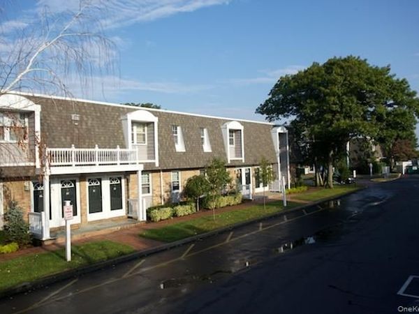 16 Mainsail Drive , Unit 1-16, Patchogue, NY 11772