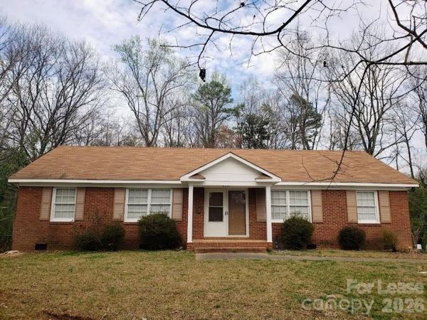 5209 Caravel Court , Charlotte, NC 28215