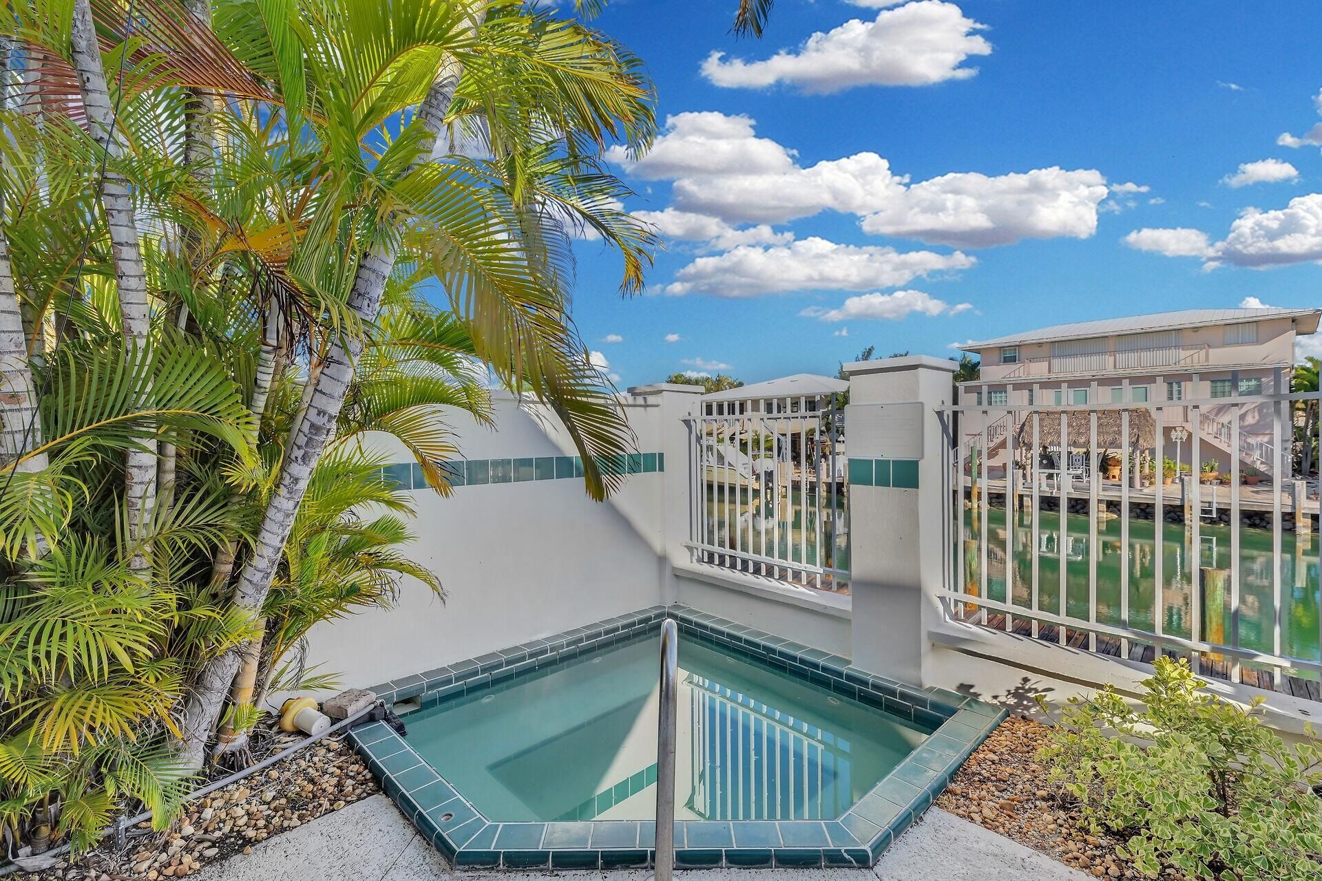 7006 Harbor Village Drive, Duck Key, FL 33050 Photo