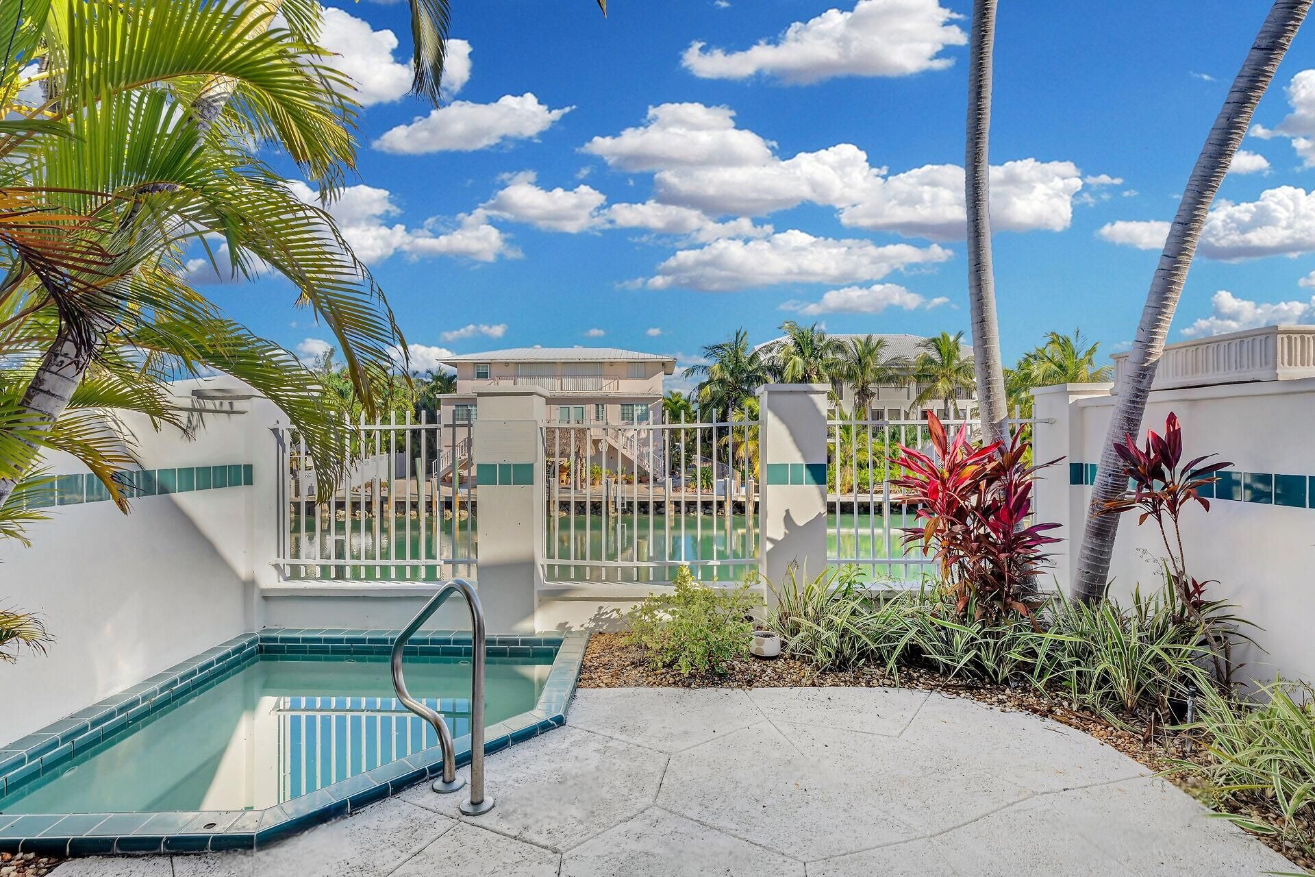 7006 Harbor Village Drive, Duck Key, FL 33050 Photo