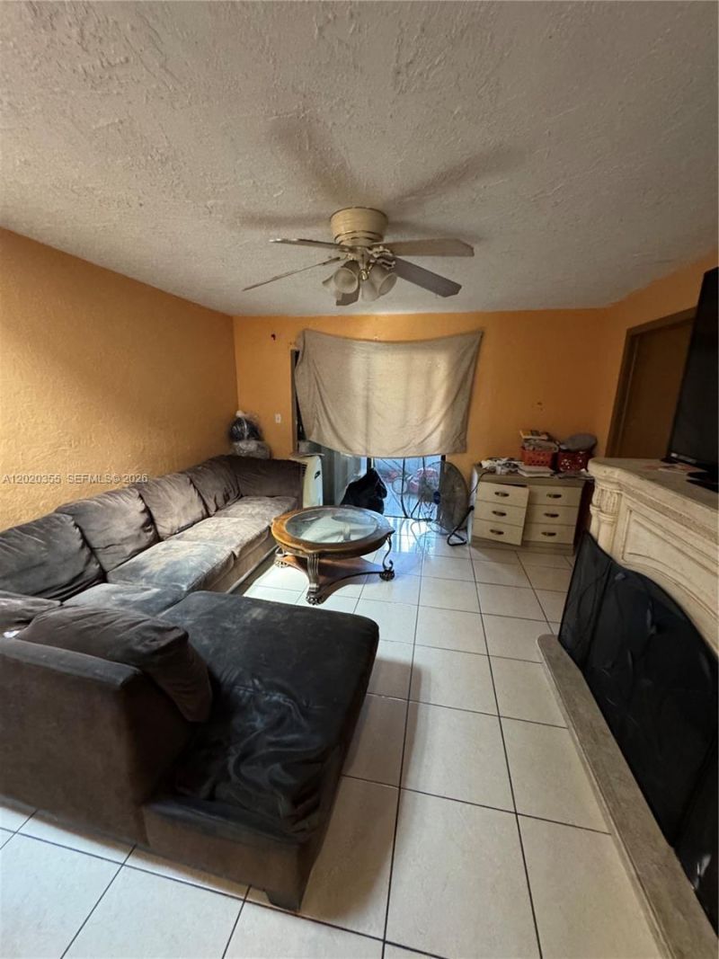 1251 NW 190th St, Miami Gardens, FL 33169 Photo