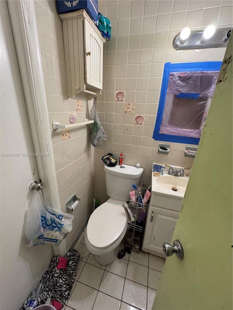 1251 NW 190th St, Miami Gardens, FL 33169 Photo