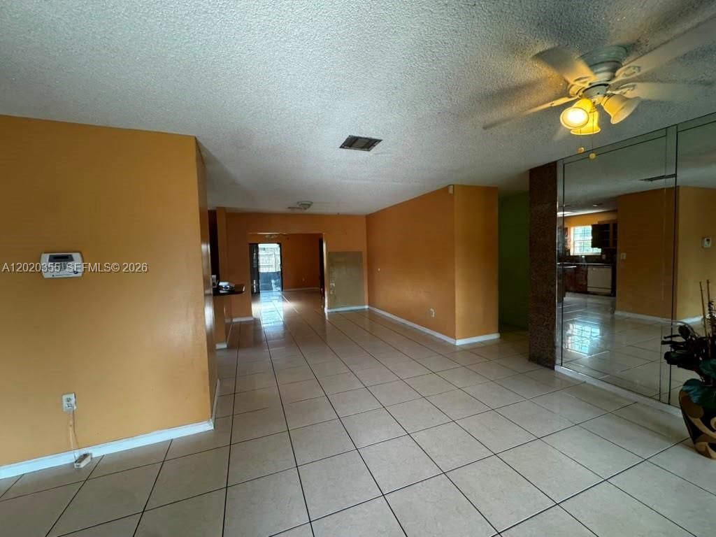 1251 NW 190th St, Miami Gardens, FL 33169 Photo