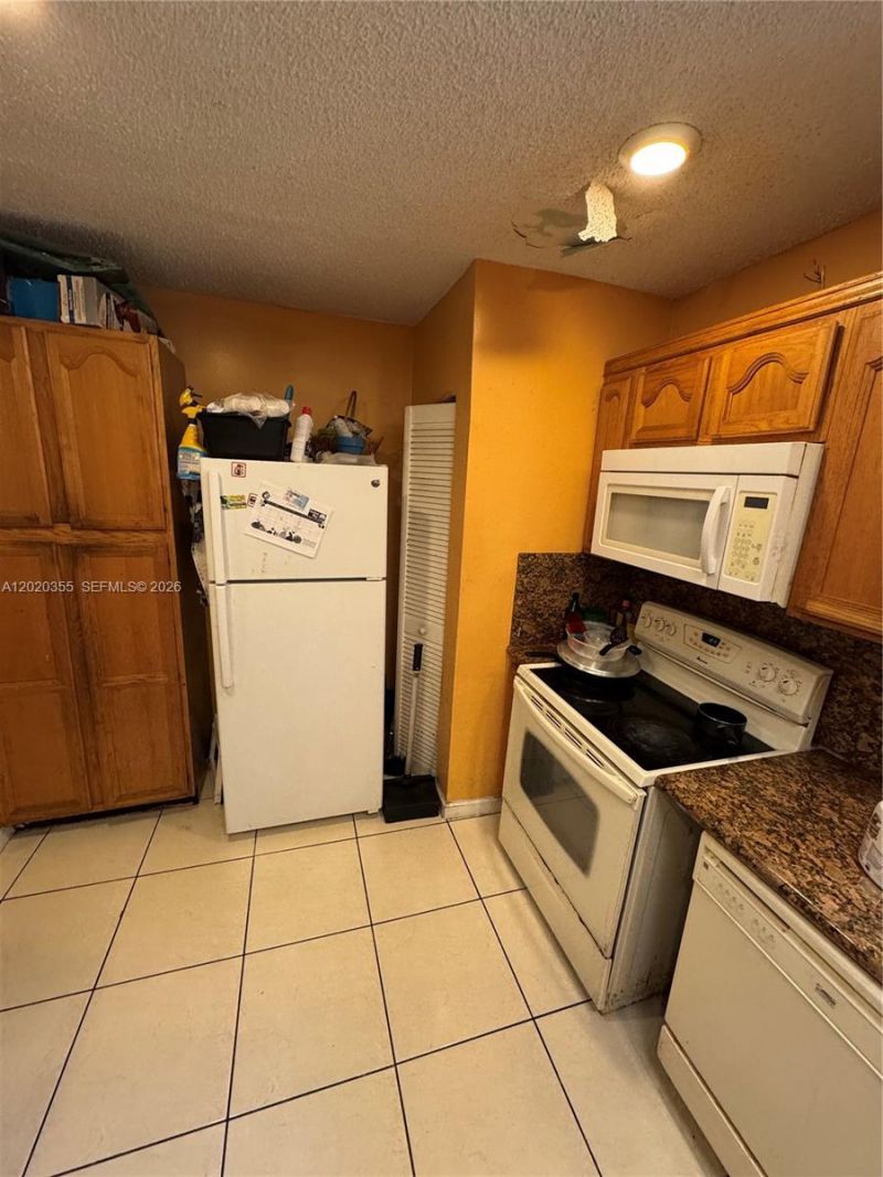 1251 NW 190th St, Miami Gardens, FL 33169 Photo