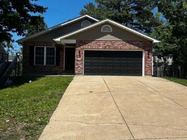 617 N 6th Street , Festus, MO 63028