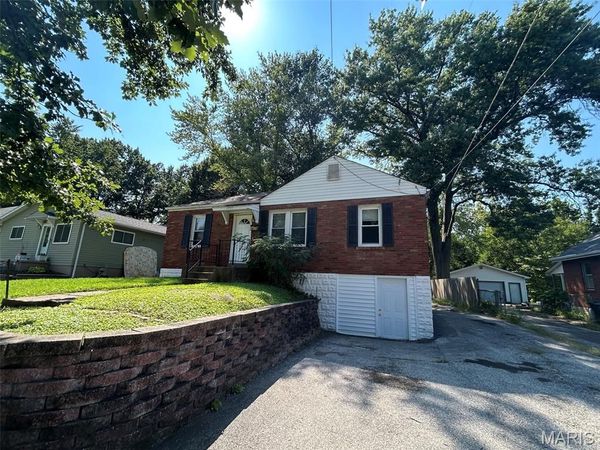 2945 Hilleman Avenue, St John, MO 63114
