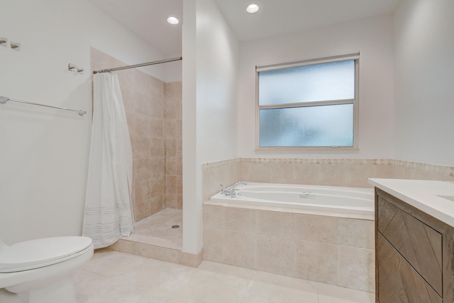 21 Oceanview Drive, Unit C, Ocean Ridge, FL 33435 Photo