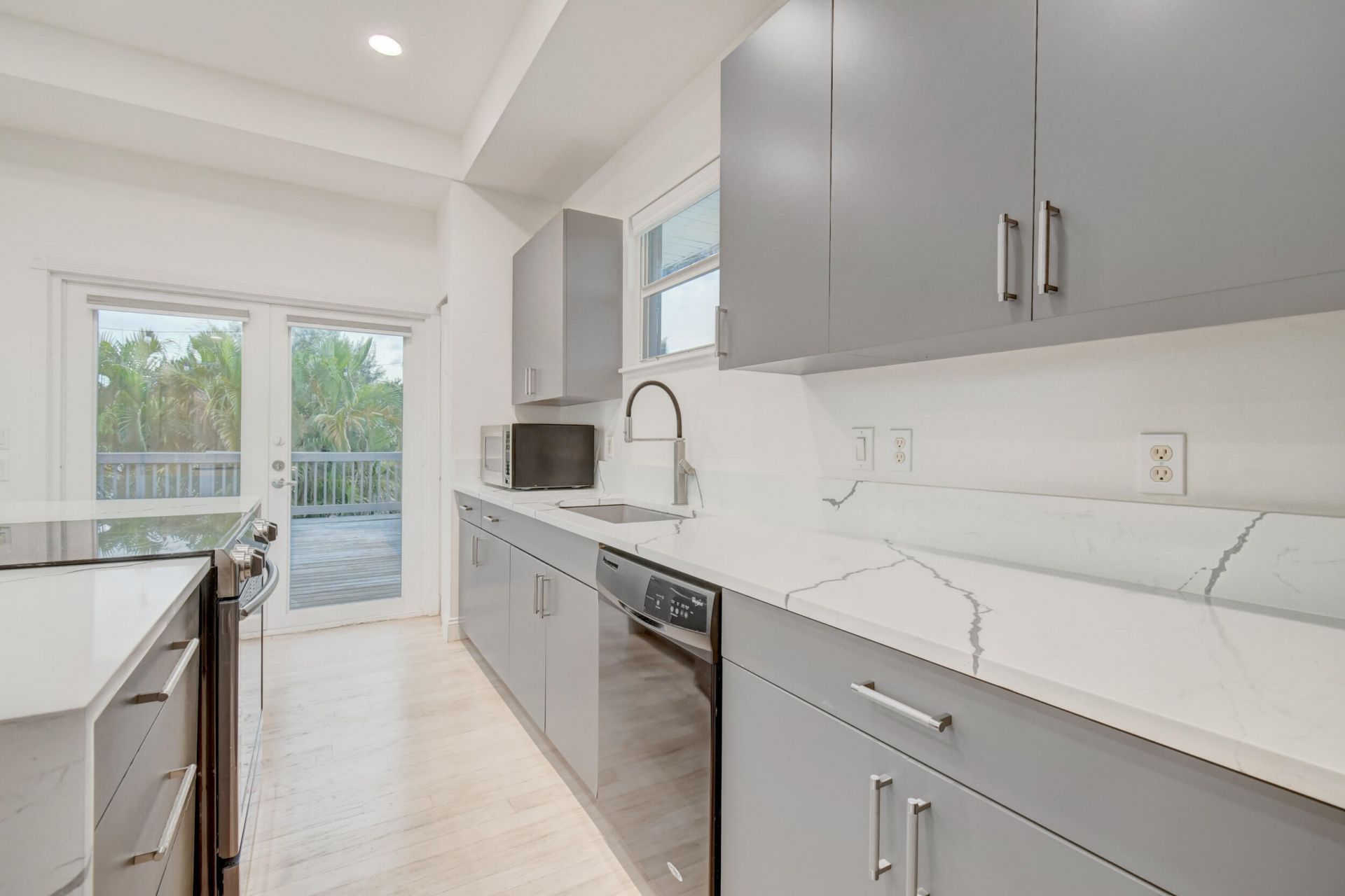 21 Oceanview Drive, Unit C, Ocean Ridge, FL 33435 Photo