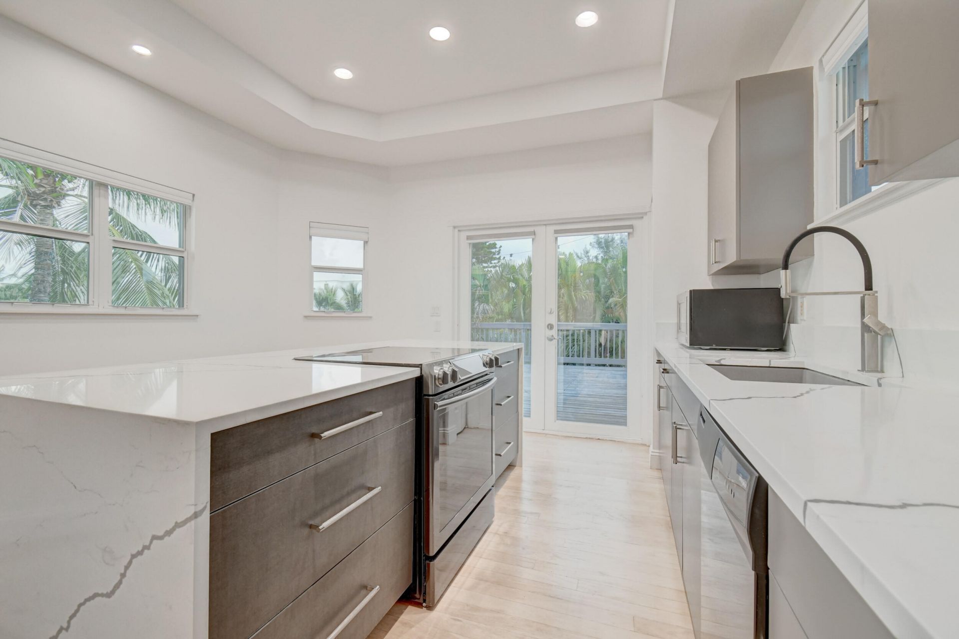 21 Oceanview Drive, Unit C, Ocean Ridge, FL 33435 Photo